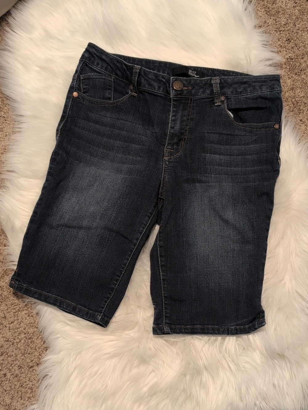 4/$20 1822 Denim Dark Wash Cropped Bermuda Shorts